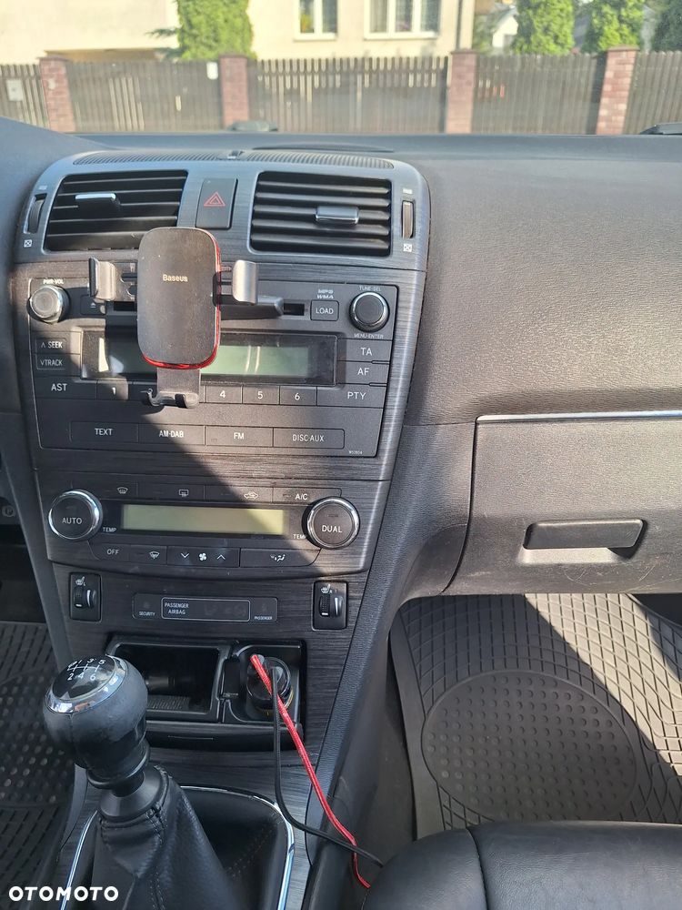 Toyota Avensis 2.0 Prestige - 7