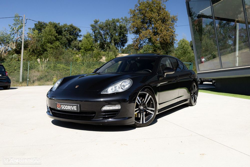 Porsche Panamera Platinum Edition - 3