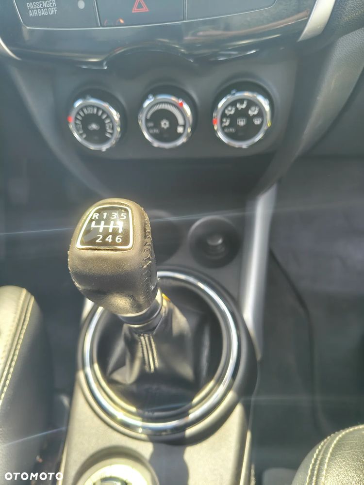 Peugeot 4008 HDI FAP 115 Stop & Start Allure - 17