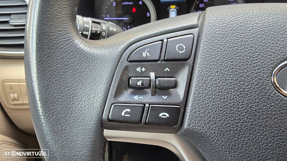 Hyundai Tucson 1.6 CRDi Premium+Pack Pele - 17