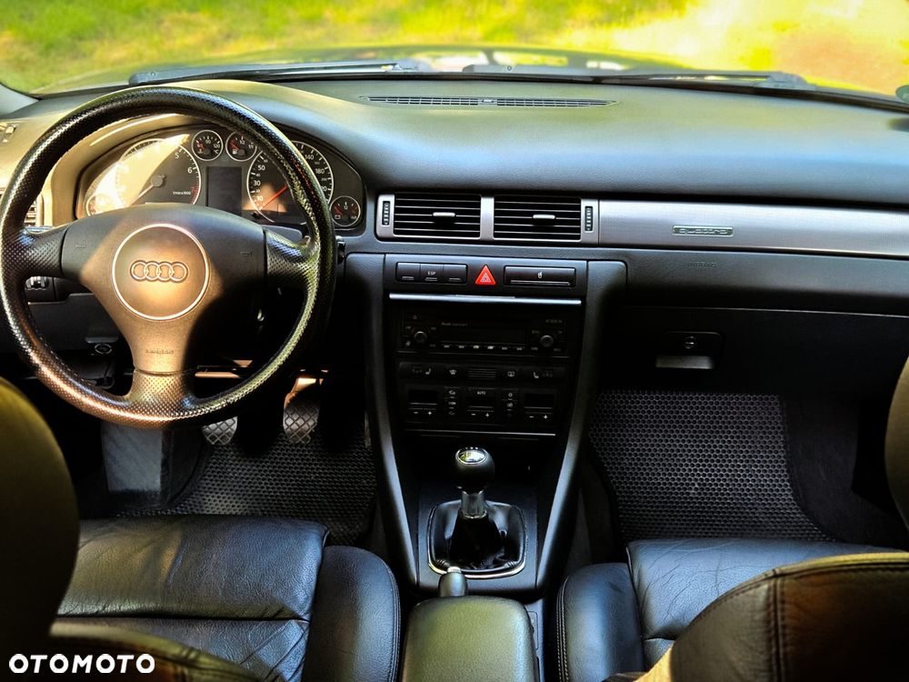 Audi A6 Avant 2.4 Quattro - 22