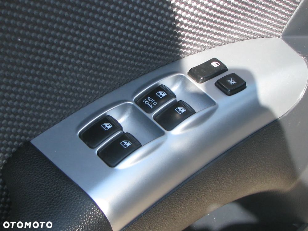 Kia Sportage 2.0 2WD LX - 14