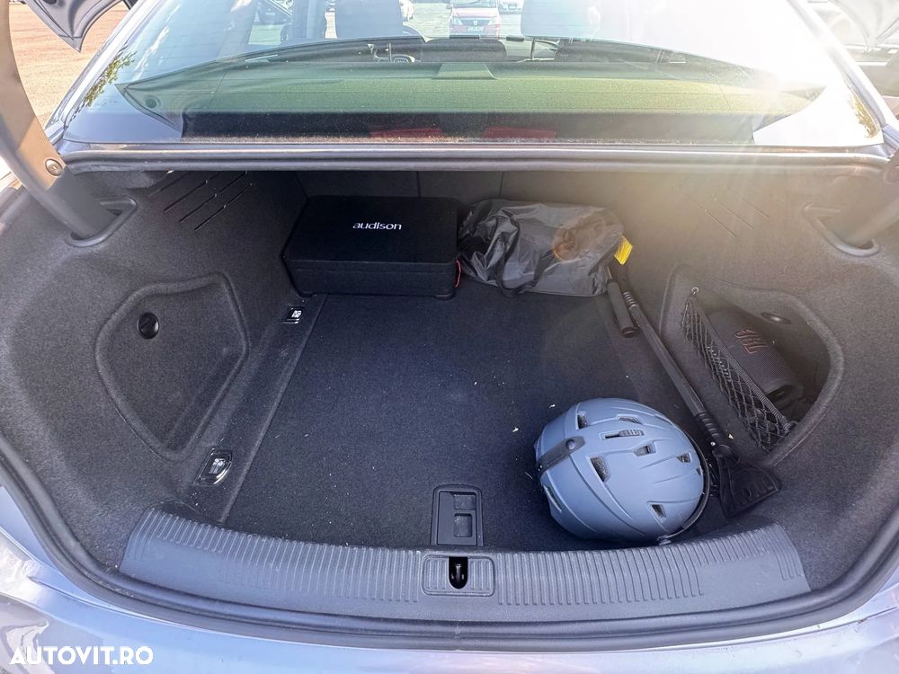 Audi A4 Limuzina 2.0 TDI S tronic - 15