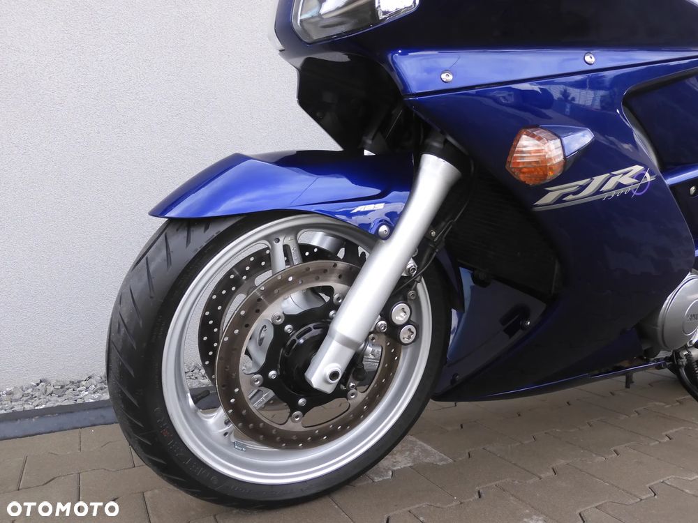 Yamaha FJR - 21