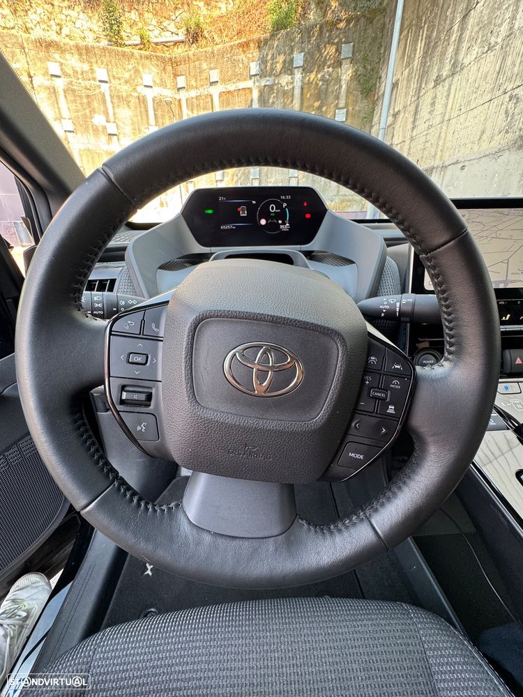 Toyota bZ4X 71,4 kWh Premium Limited - 13