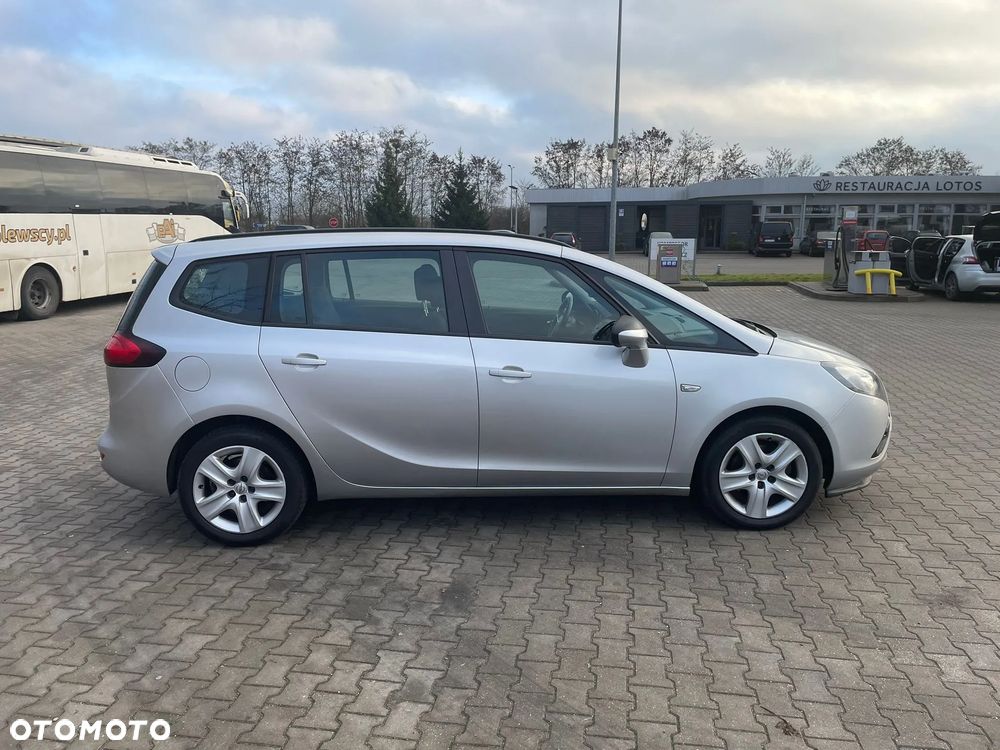 Opel Zafira Tourer 1.4 Turbo Business Edition - 6