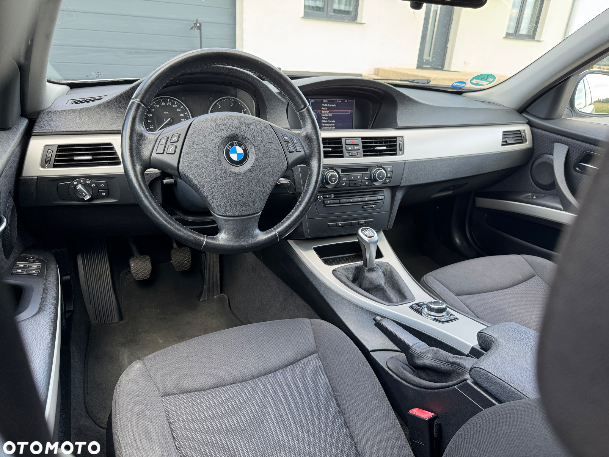 BMW Seria 3 318d DPF Touring Edition Exclusive - 8