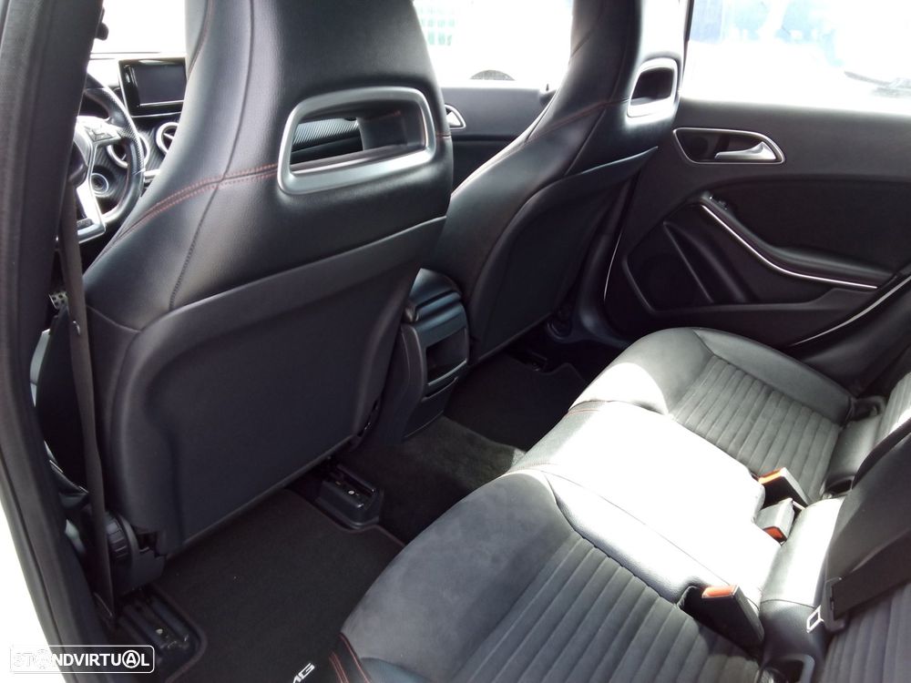 Mercedes-Benz A 180 CDI BE AMG Line - 25