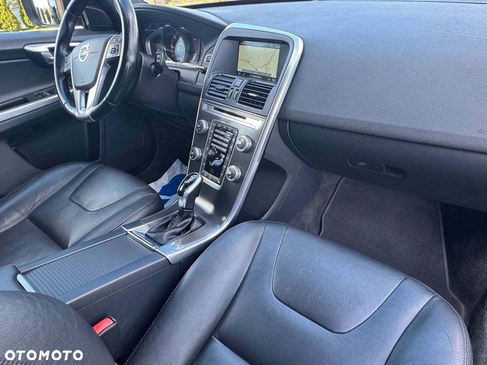 Volvo XC 60 D4 Geartronic Summum - 15