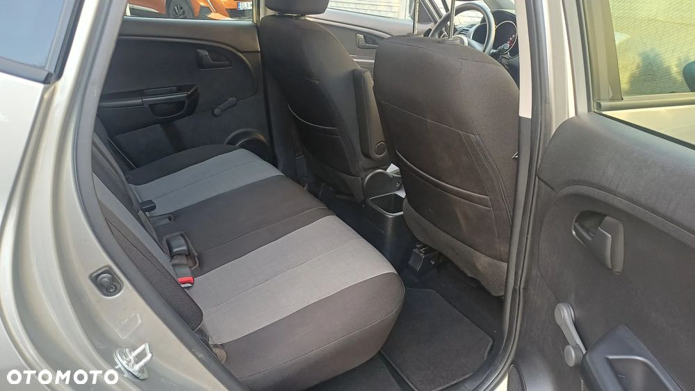 Kia Venga 1.4 Business Line - 17