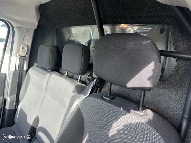 Citroën BERLINGO 3 LUGARES C/GPS 100 CV - 11