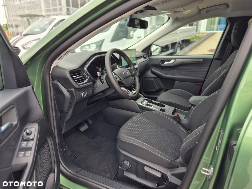 Ford Kuga - 13