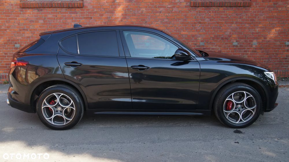 Alfa Romeo Stelvio 2.2 JTDM Executive Q4 - 33