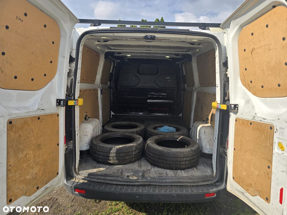 Ford Transit Custom - 11