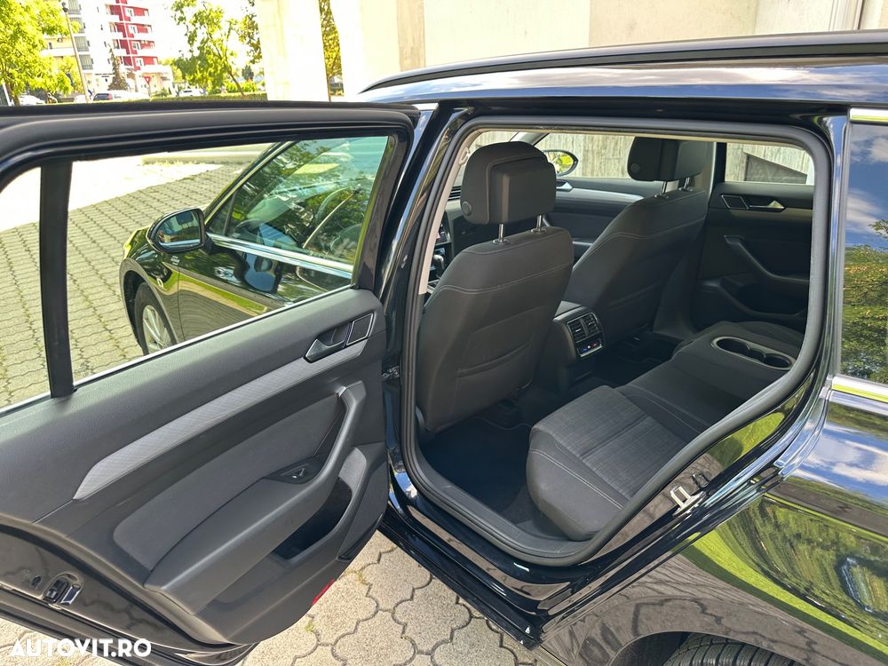 Volkswagen Passat - 26