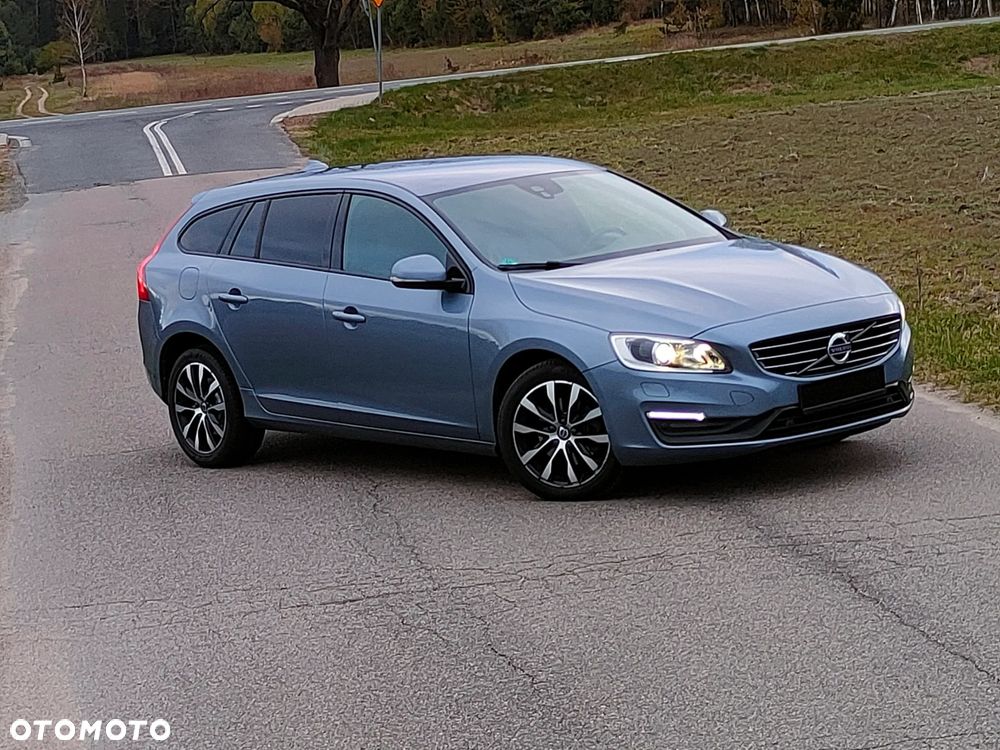 Volvo V60 D4 Geartronic Summum - 2