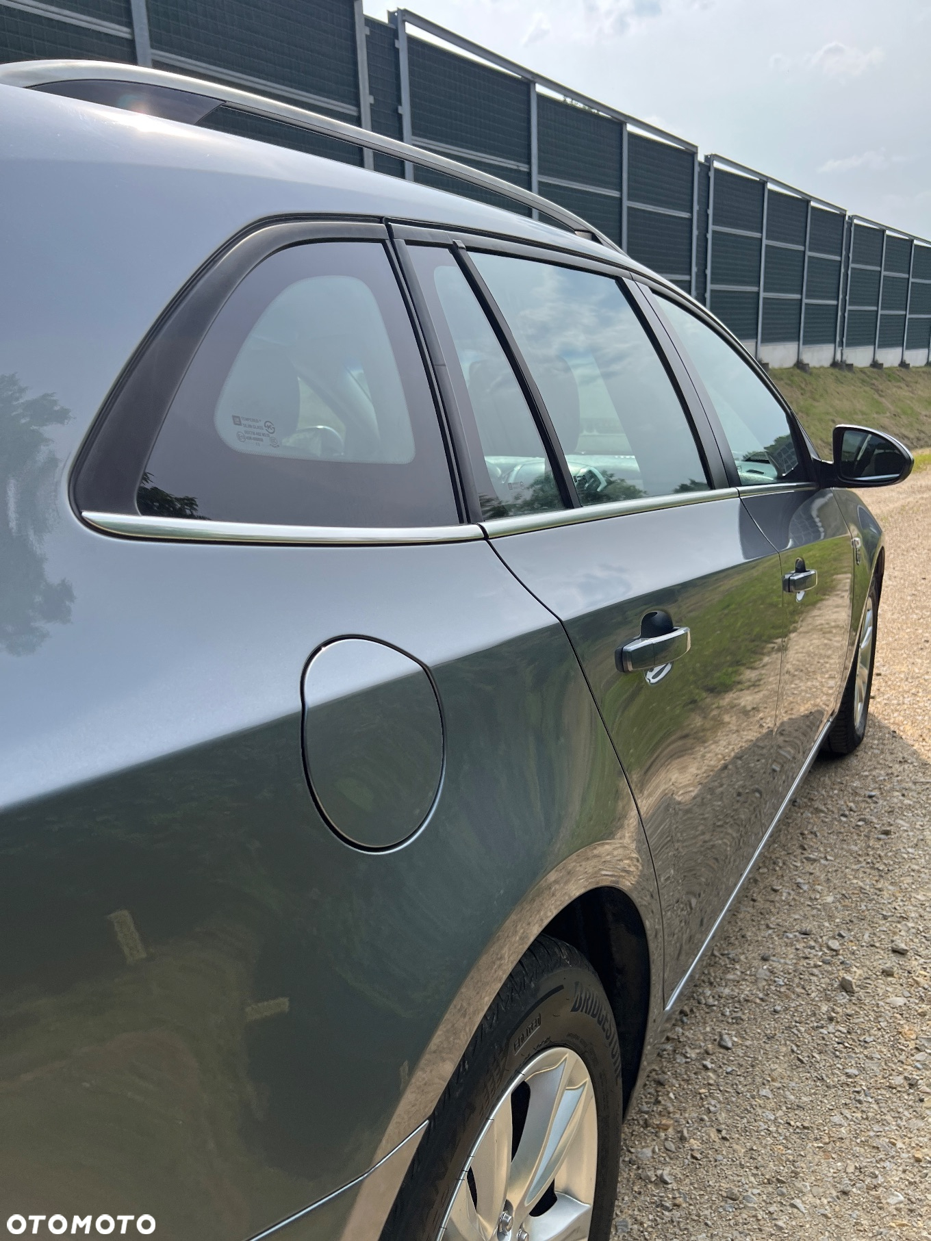 Chevrolet Cruze 1.6 LS - 21