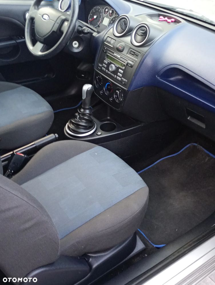 Ford Fiesta - 5