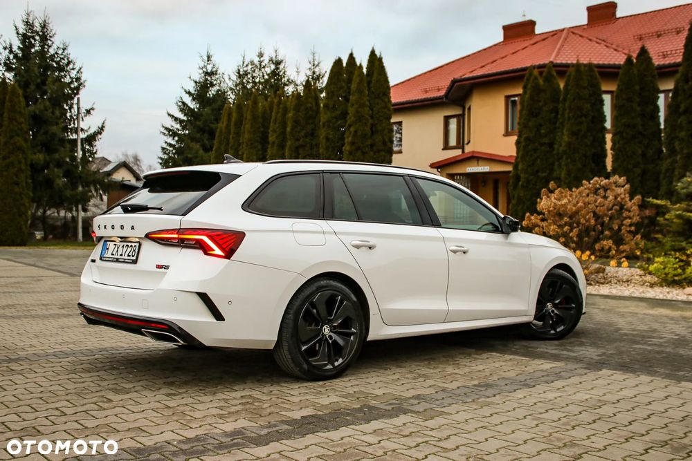 Skoda Octavia 2.0 TDI DSG 4x4 RS Plus - 14