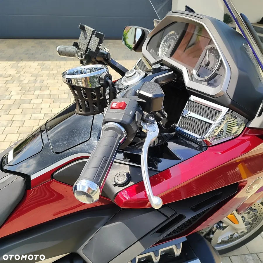 Honda GL - 28