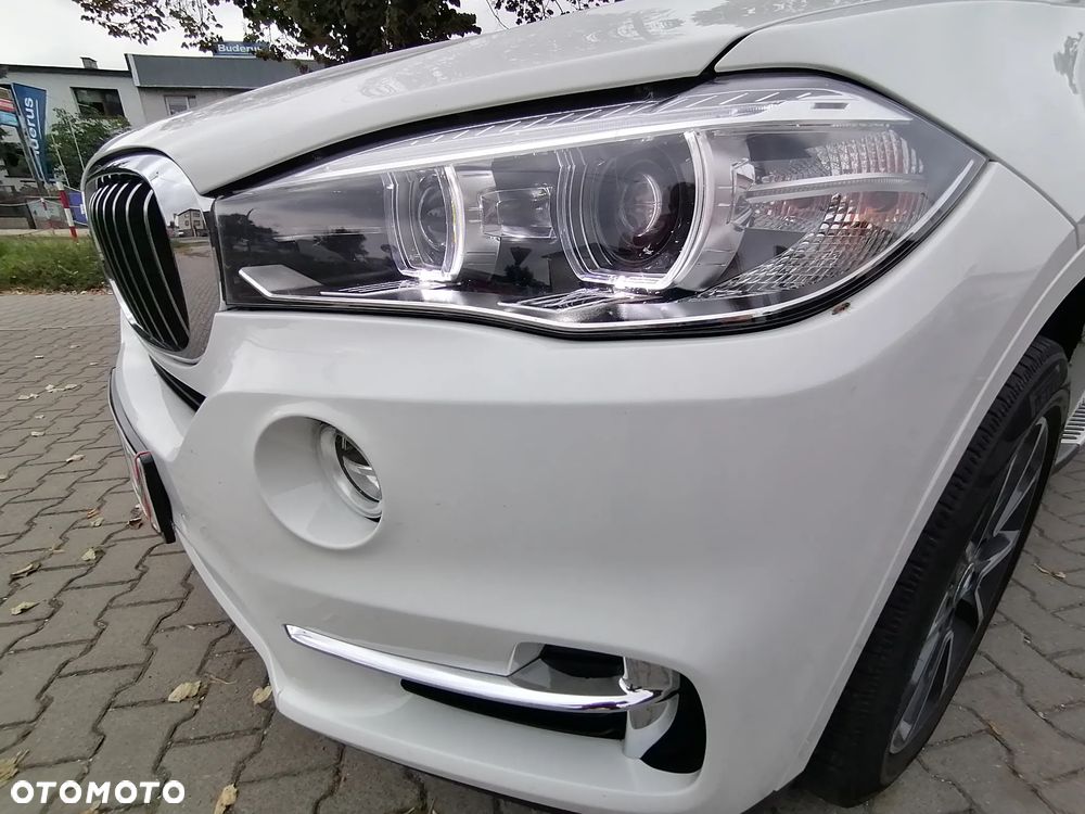 BMW X5 xDrive35i - 24