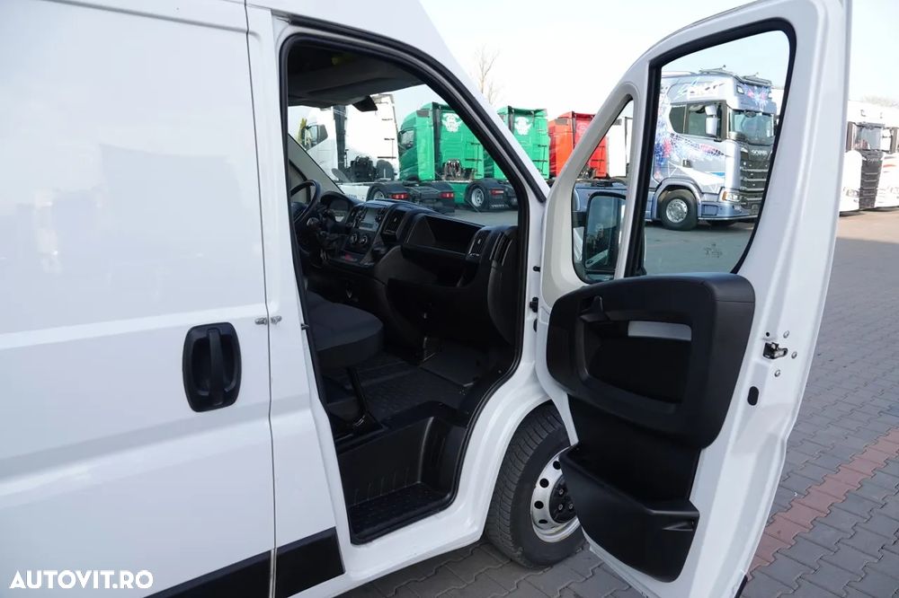 Iveco BOXER / 2.2 - 120 CP / L3H3 / AUTOUTILIZATOR DIN TABLĂ / 2022 / MANUAL / IMPORTAT - 38