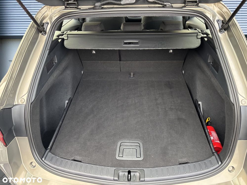 Toyota Corolla 1.8 Hybrid Comfort - 19