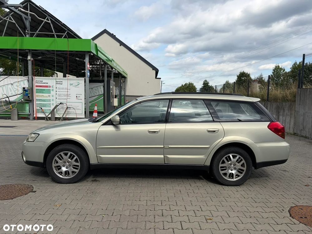 Subaru Outback - 22