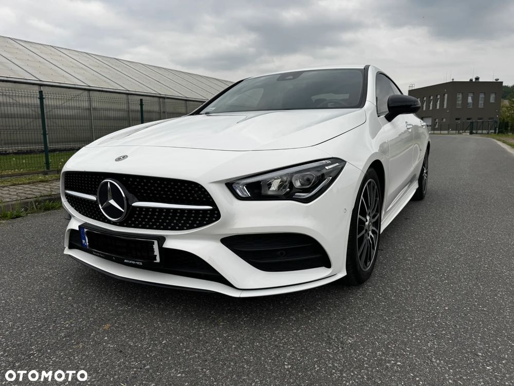 Mercedes-Benz CLA 200 AMG Line 7G-DCT - 7