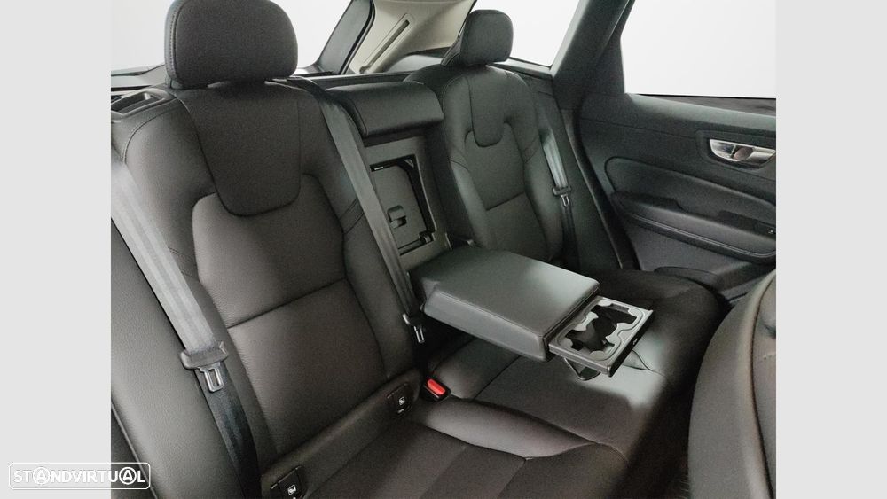 Volvo XC 60 2.0 T6 PHEV Plus Dark AWD - 20