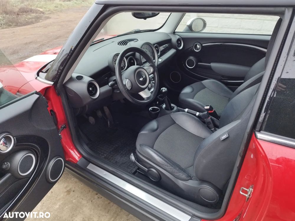 Mini Cooper 50 Mayfair - 12