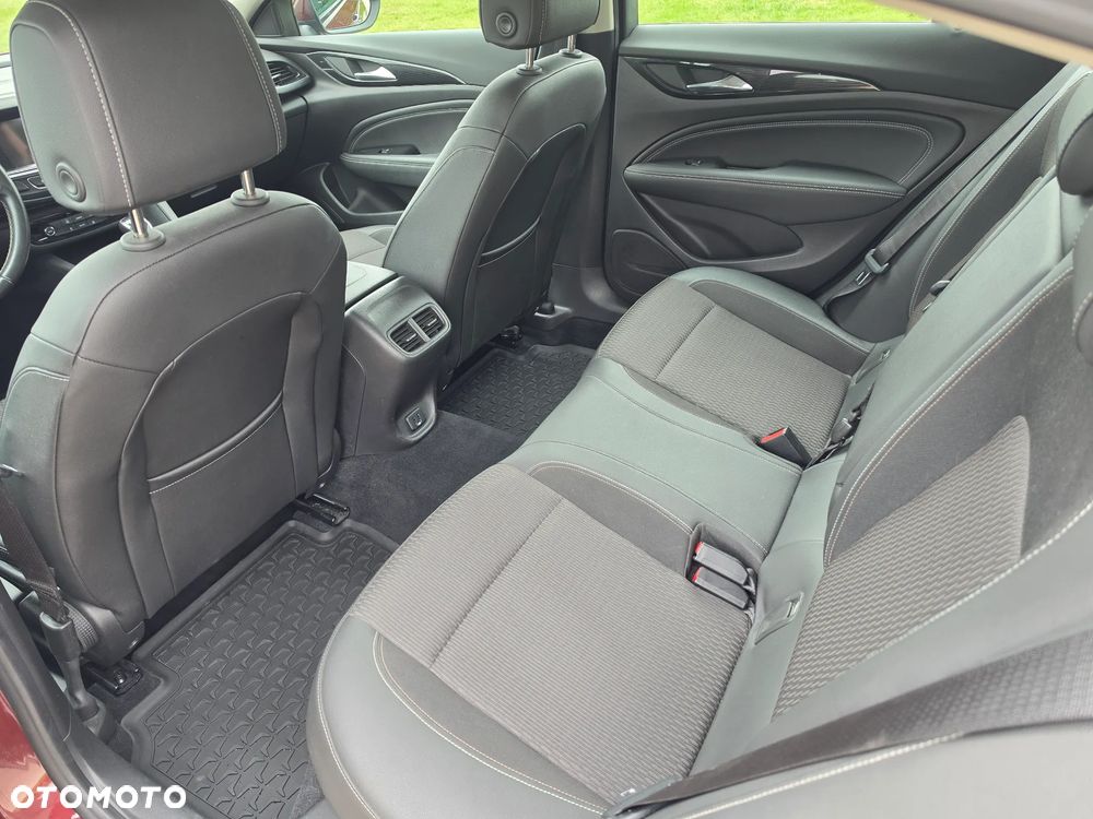 Opel Insignia 1.5 T GPF Exclusive S&S - 17