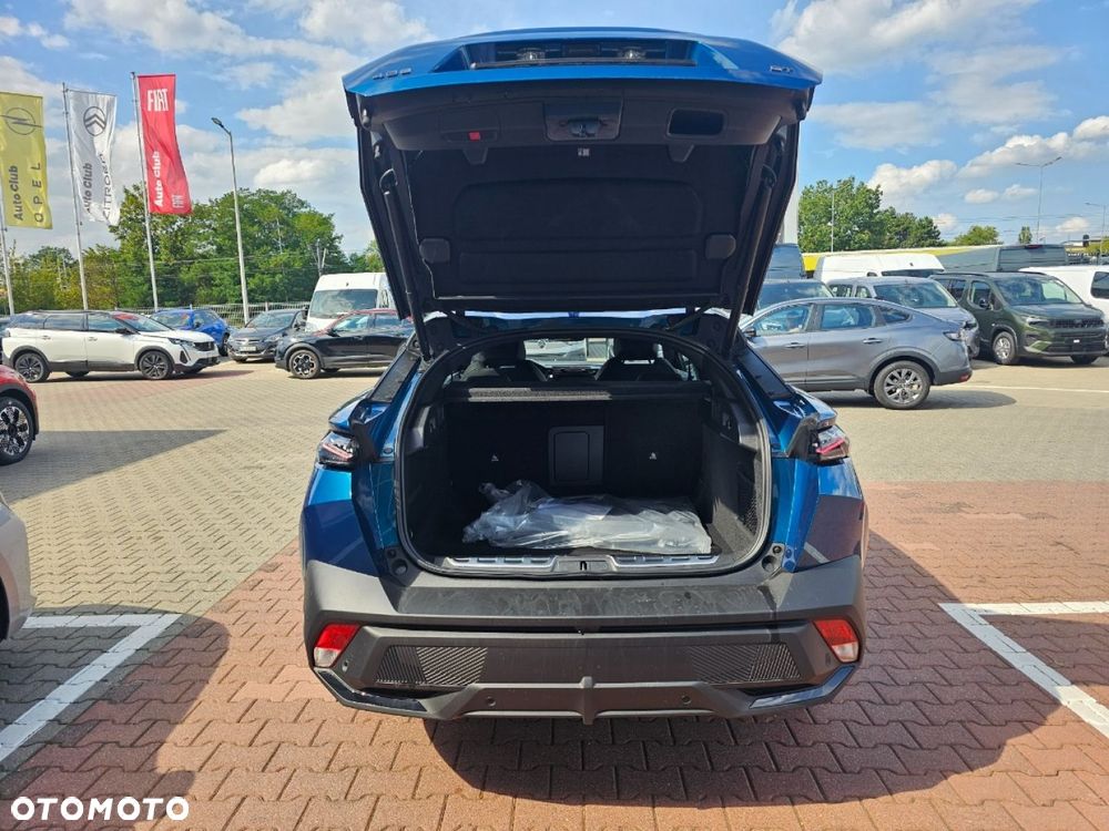 Peugeot 408 - 15