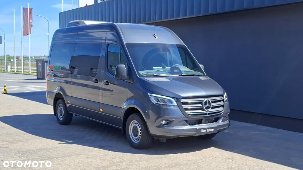 Mercedes-Benz Sprinter - 2