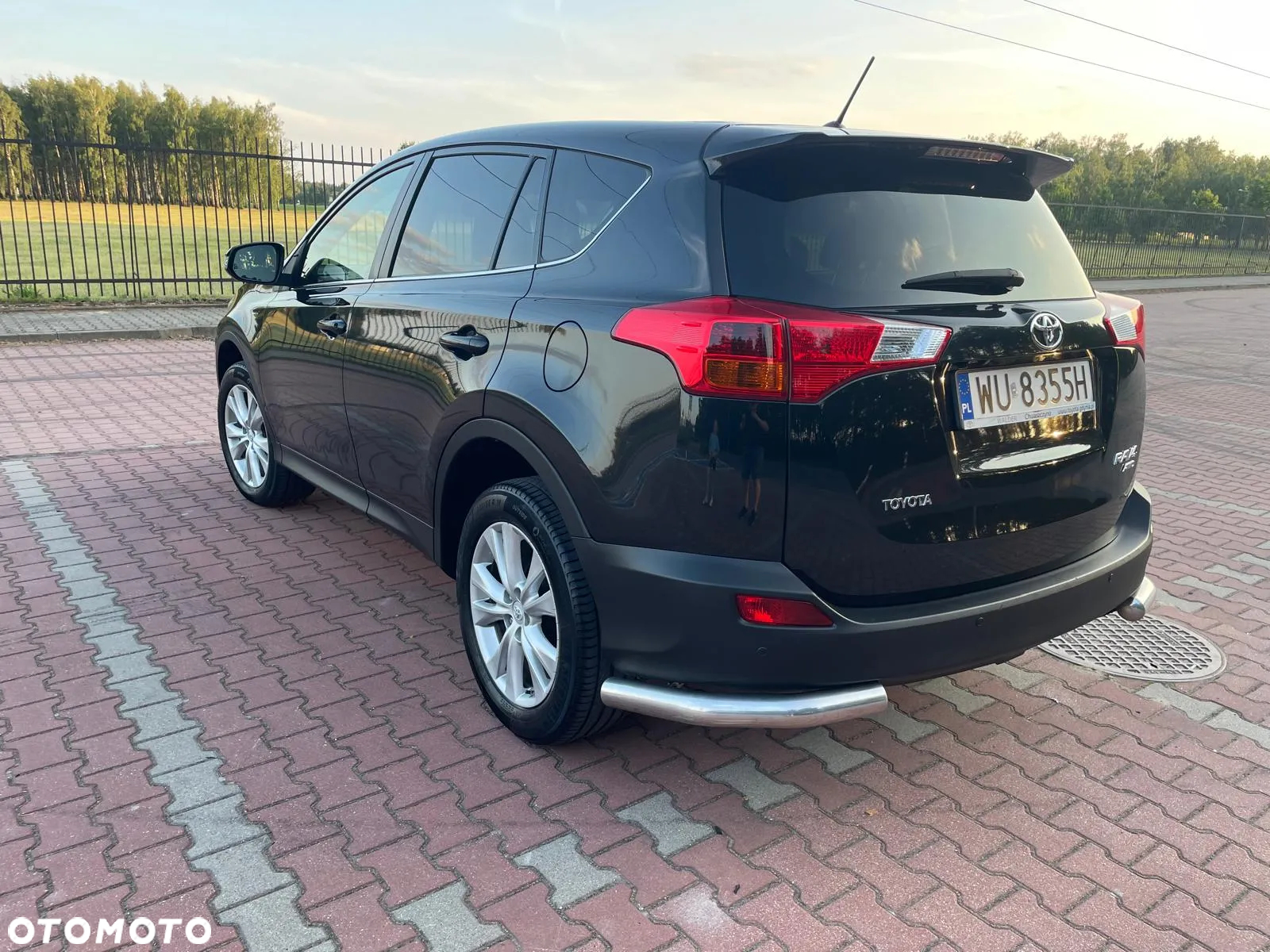 Toyota RAV4 2.2 D-CAT Premium - 4