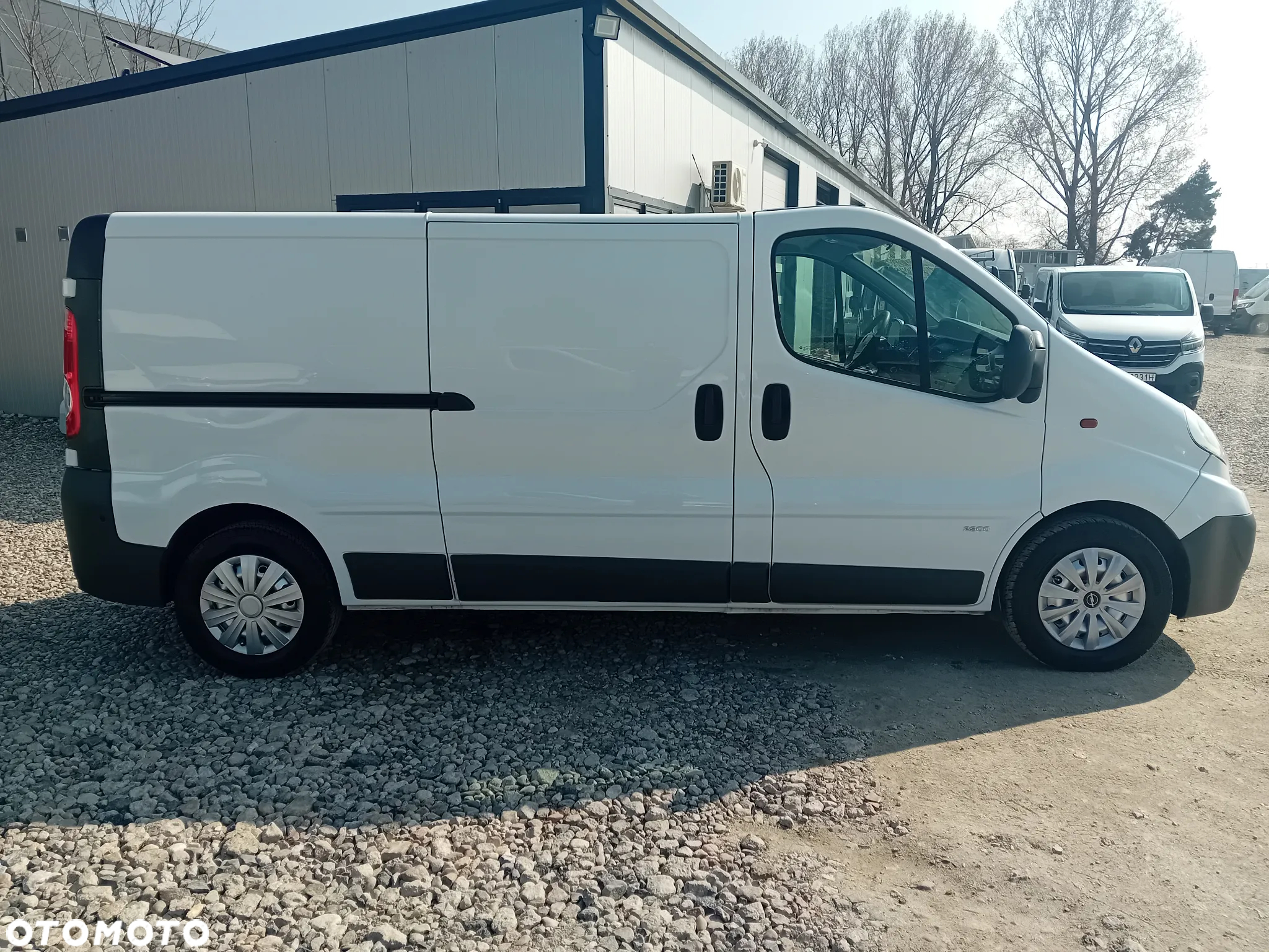 Opel Vivaro - 4