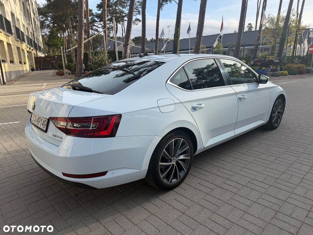 Skoda Superb 2.0 TDI L&K DSG - 3