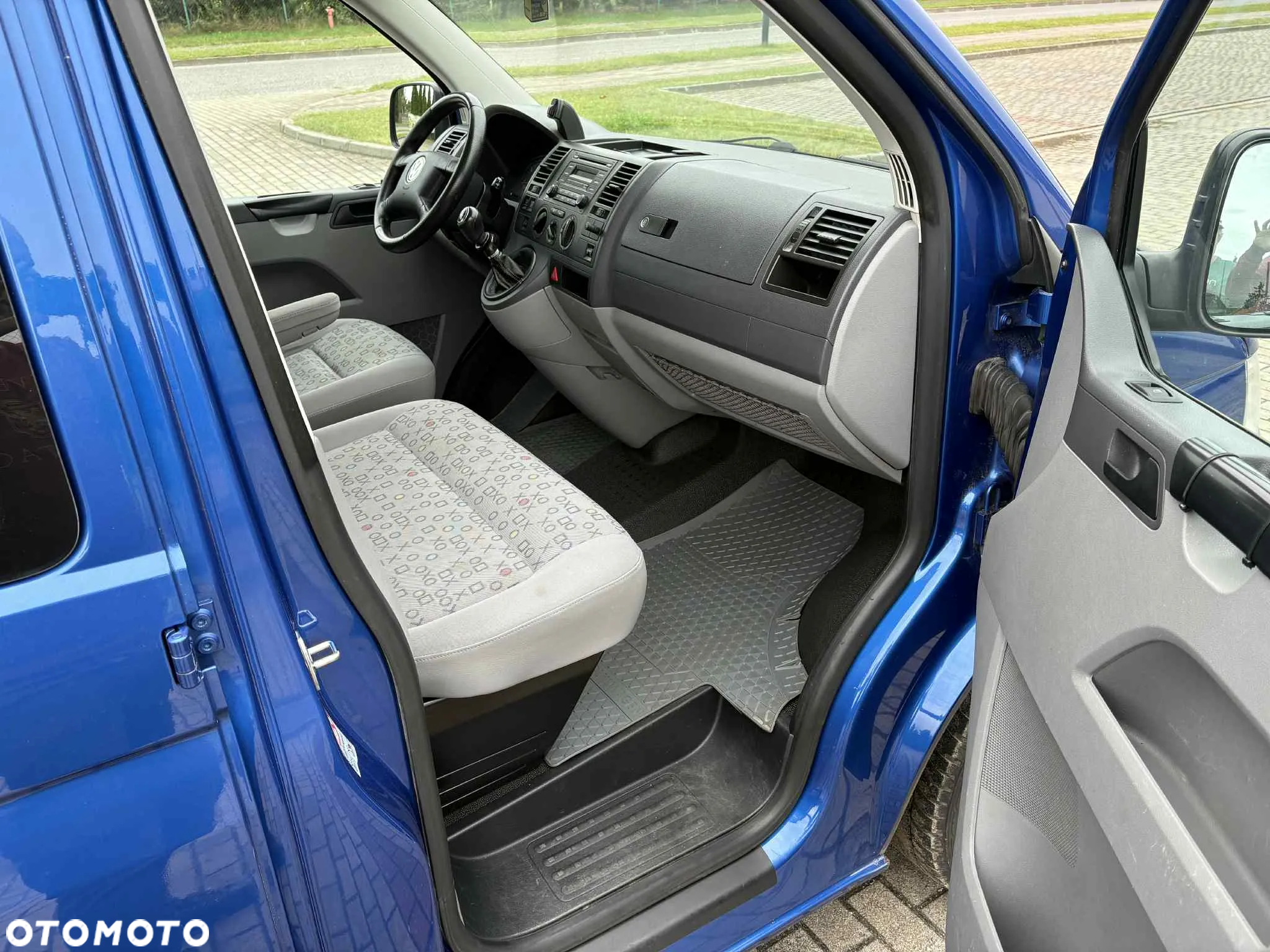 Volkswagen TRANSPORTER T5 DOKA BRYGADÓWKA KLIMA 6 MIEJSC - 15