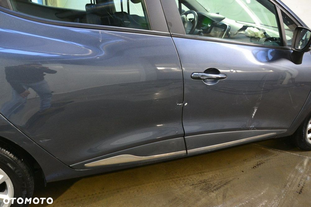 Renault Clio - 11