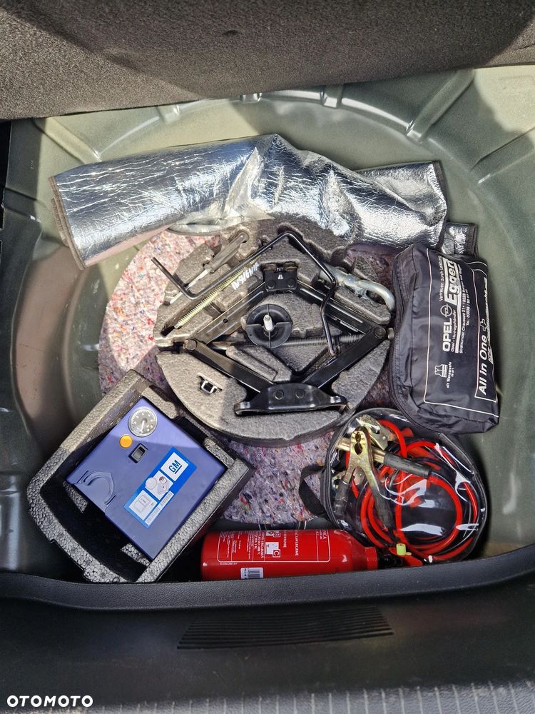 Opel Insignia 2.0 T Cosmo - 8