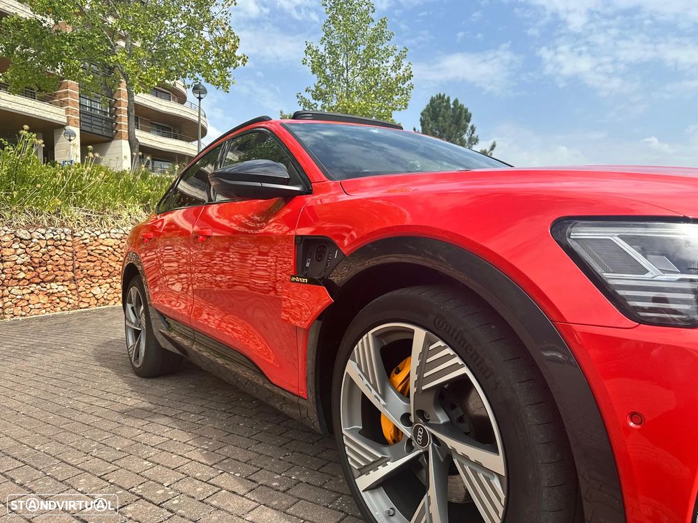 Audi e-tron 55 quattro S line - 11