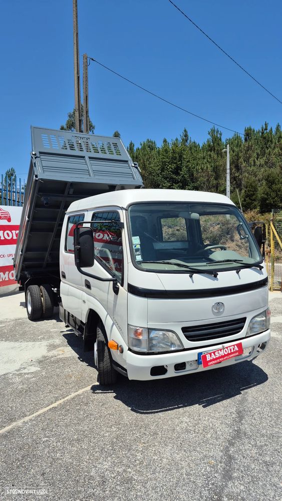 Toyota Dyna M - 3