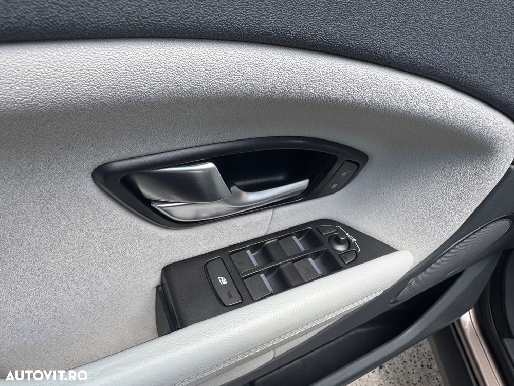 Land Rover Range Rover Evoque 2.0 D150 SE - 25