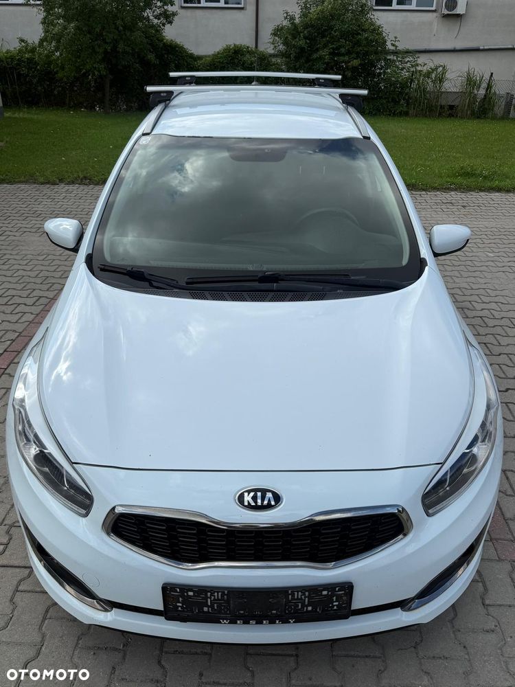 Kia Ceed 1.6 CRDi L - 10