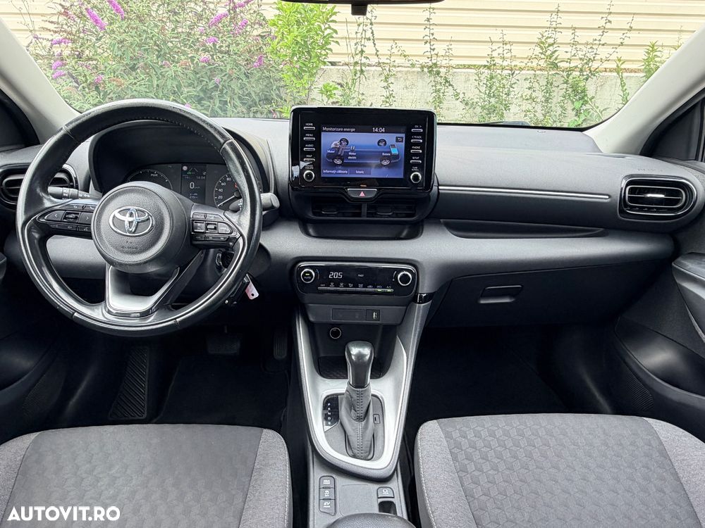 Toyota Yaris 1.5 VVT-i HSD Active - 9