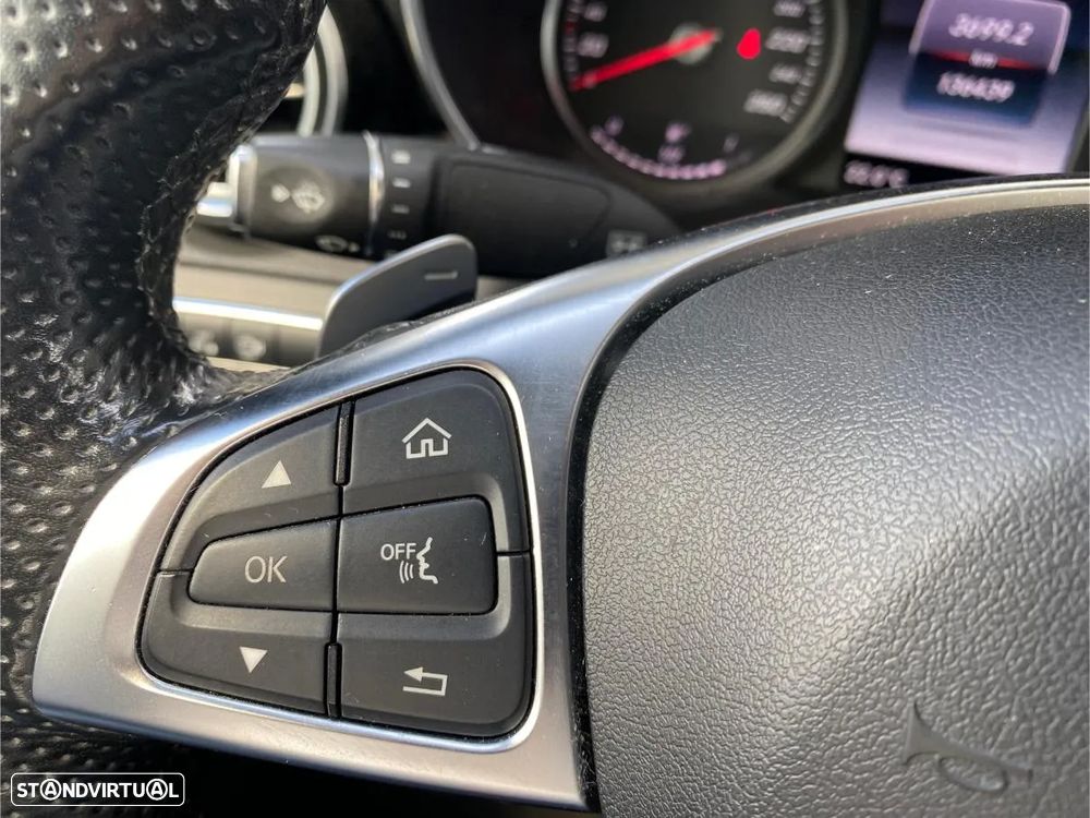 Mercedes-Benz GLC 250 d Coupe 4Matic 9G-TRONIC AMG Line - 39