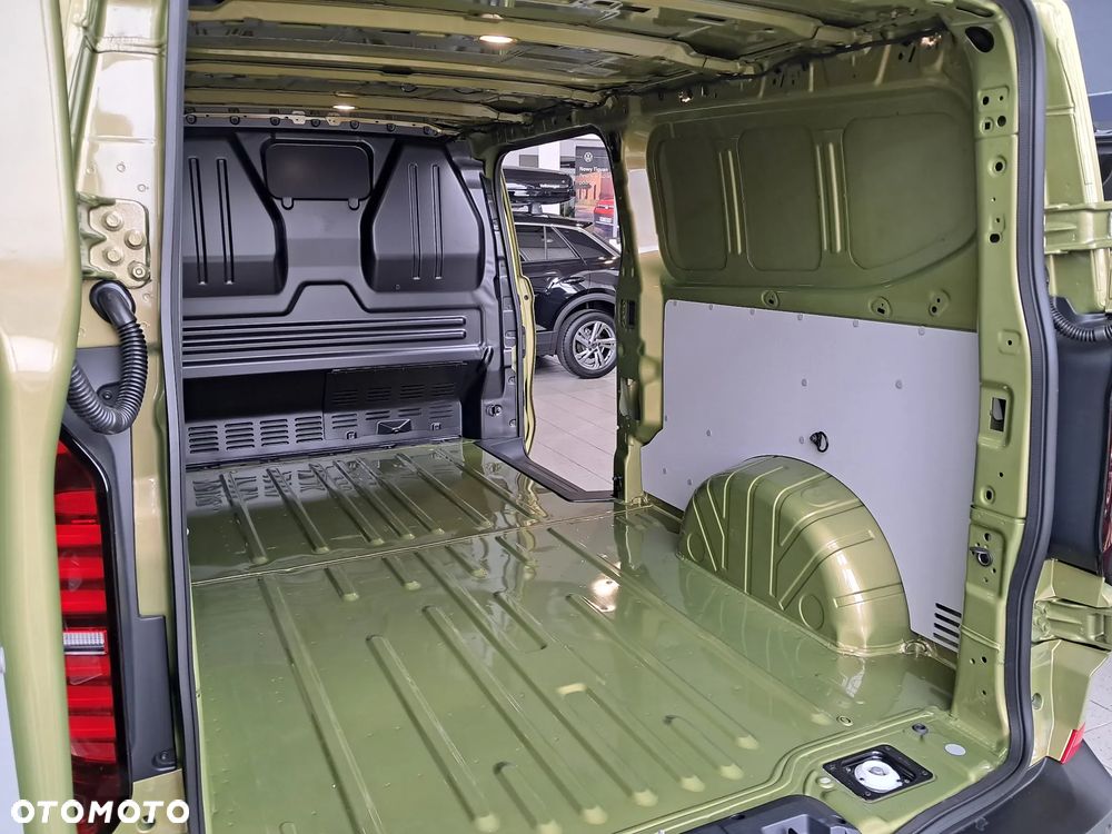 Volkswagen Transporter T7 - 16