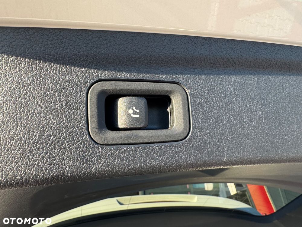 Mercedes-Benz GLE - 28