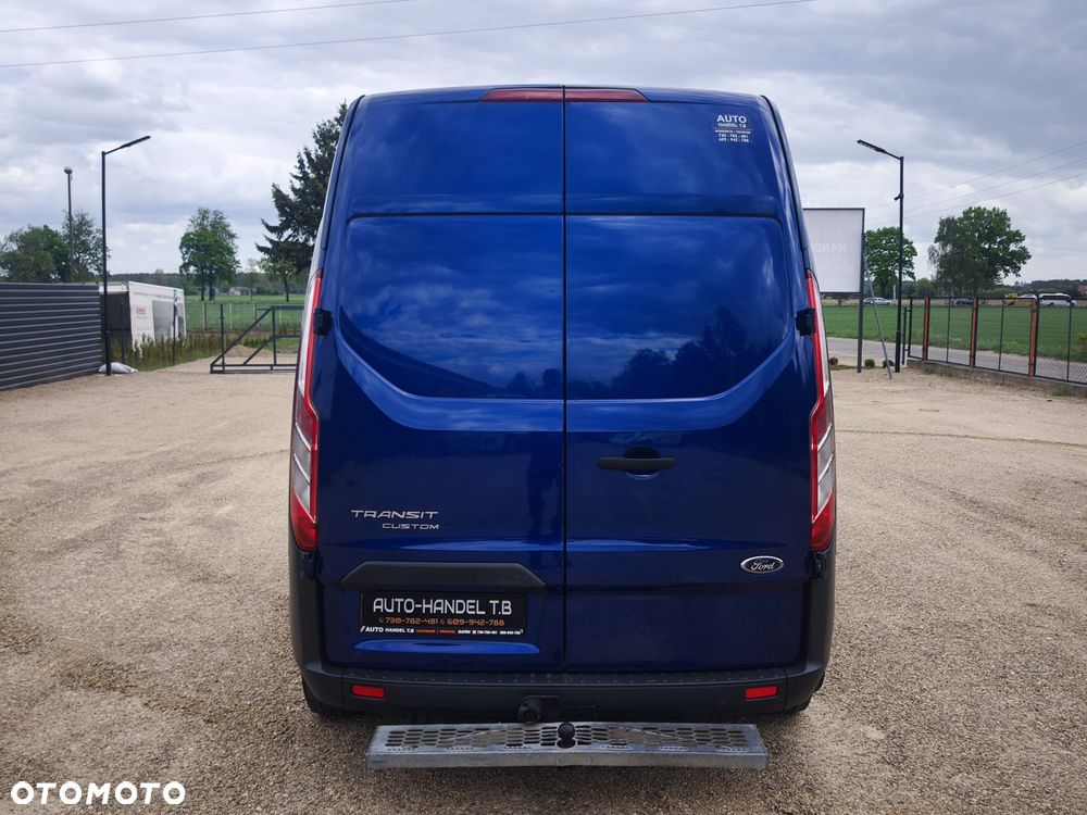 Ford Transit Custom - 8