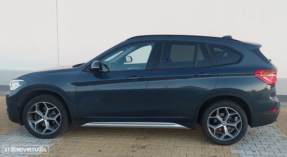 BMW X1 16 d sDrive Auto Line Sport - 2